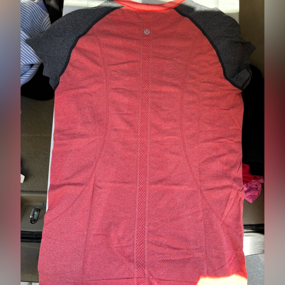 Lululemon run swiftly shirt